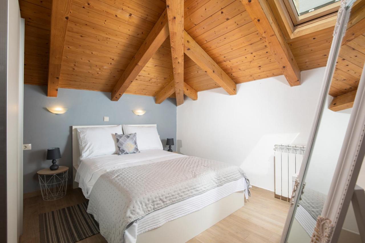 History Apartment Villa Veruda Пула Екстериор снимка
