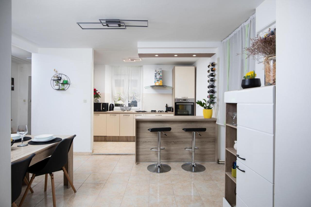 History Apartment Villa Veruda Пула Екстериор снимка